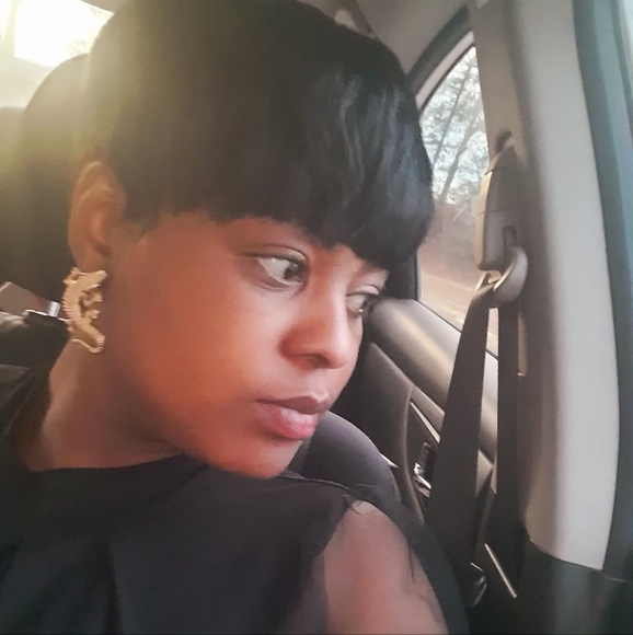 Meet your Posher, Torrie - Picture 2 of 2